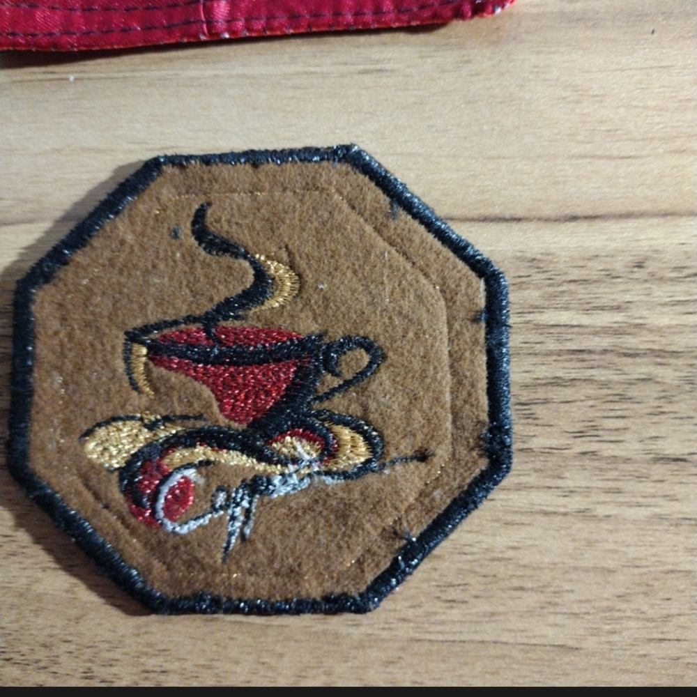 Embroidery cup mat